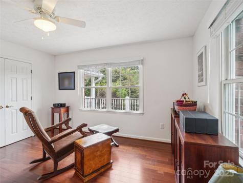 645 High Quarry Road Hendersonville NC 28791