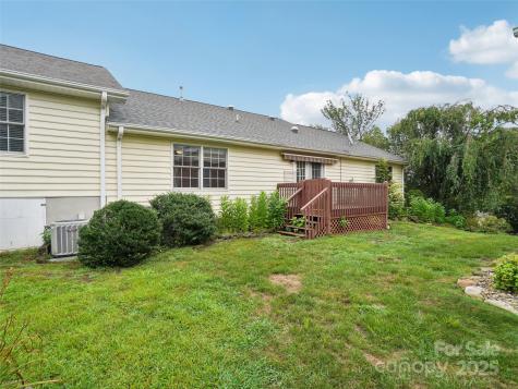 645 High Quarry Road Hendersonville NC 28791