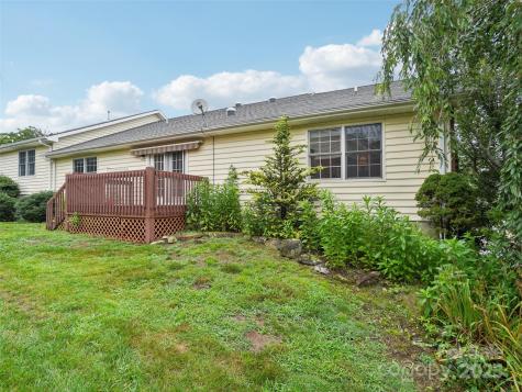 645 High Quarry Road Hendersonville NC 28791