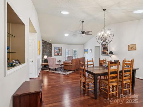 645 High Quarry Road Hendersonville NC 28791