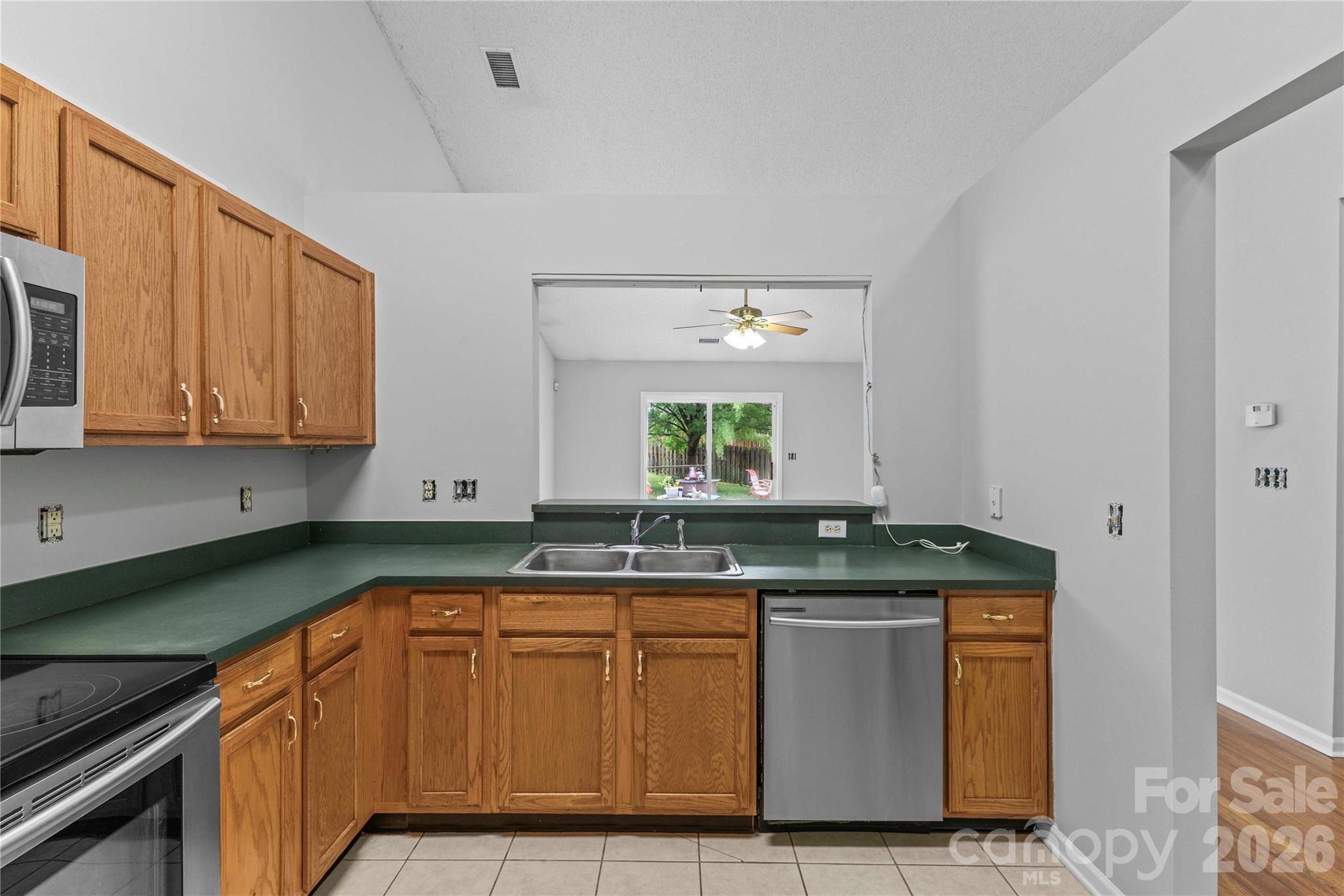 8455 Angwin Place Charlotte NC 28262