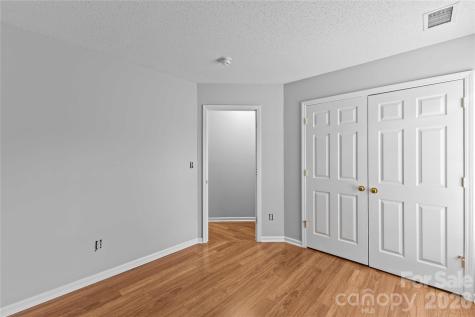 8455 Angwin Place Charlotte NC 28262