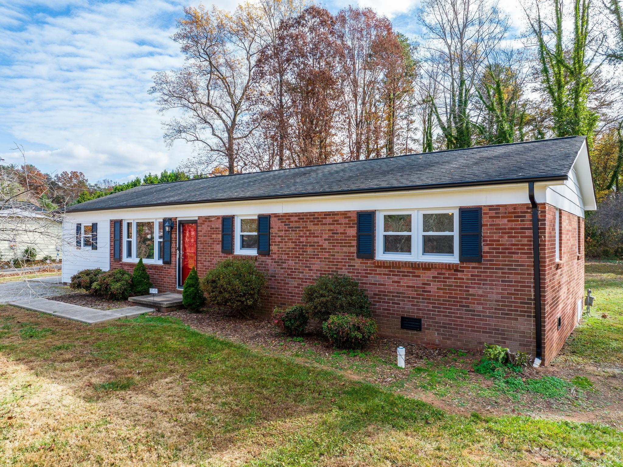 2548 32nd Avenue NE Hickory NC 28601