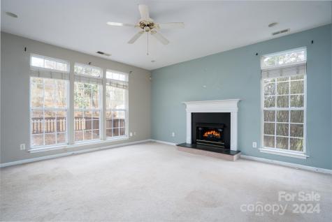15006 Strathmoor Drive Charlotte NC 28277