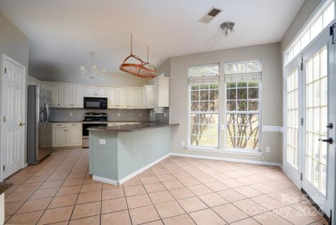 15006 Strathmoor Drive Charlotte NC 28277