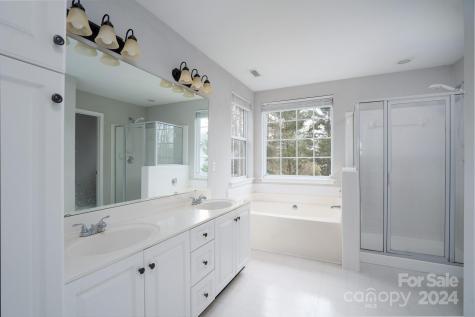 15006 Strathmoor Drive Charlotte NC 28277