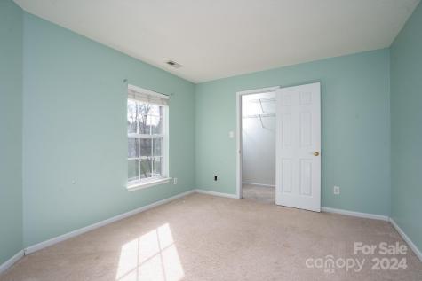 15006 Strathmoor Drive Charlotte NC 28277