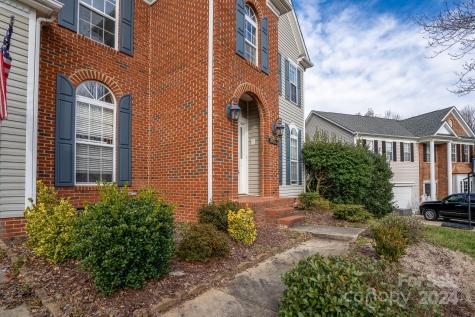 15006 Strathmoor Drive Charlotte NC 28277
