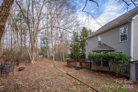 15006 Strathmoor Drive Charlotte NC 28277