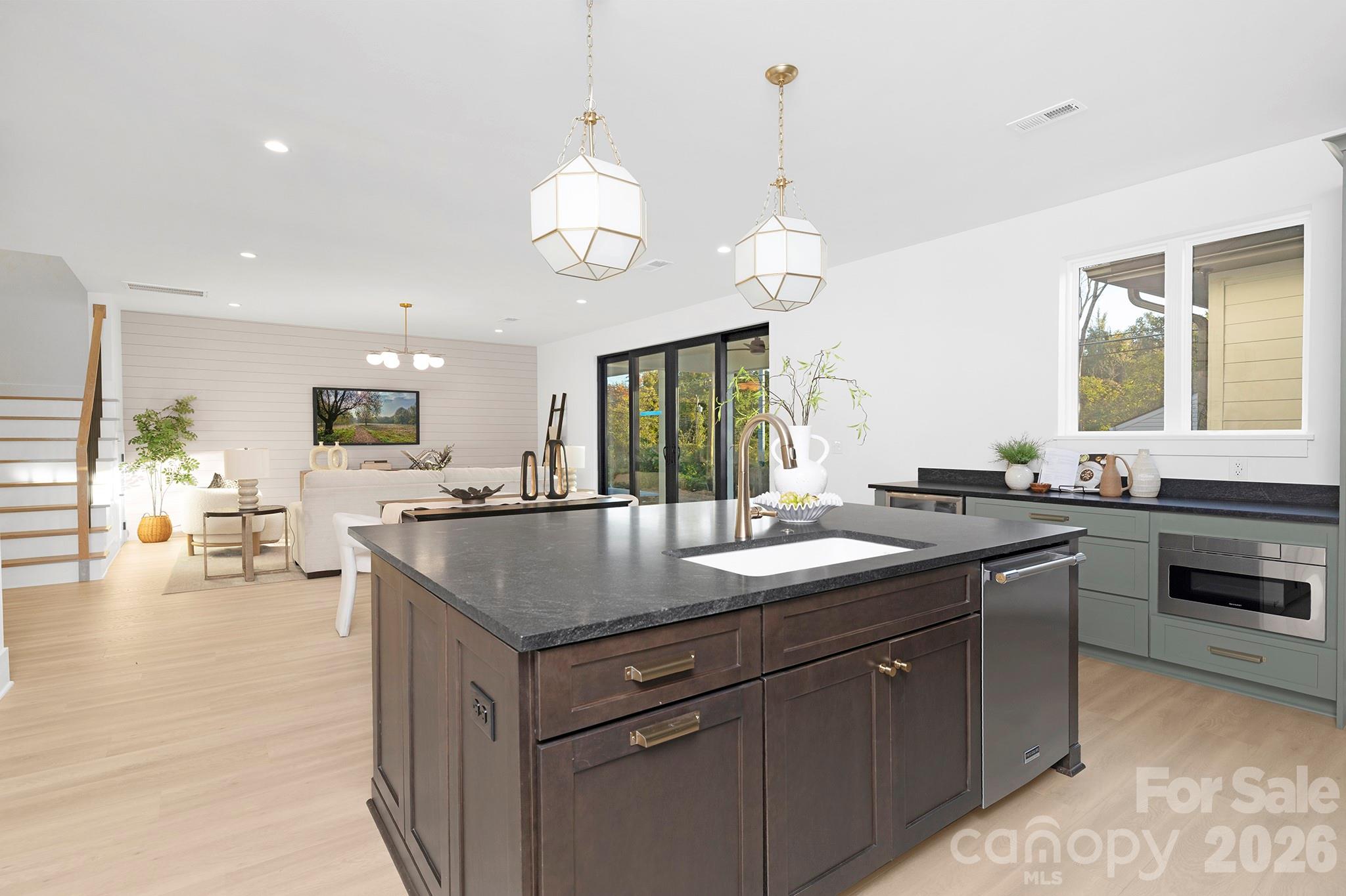 400 Dover Avenue Charlotte NC 28209