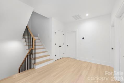 400 Dover Avenue Charlotte NC 28209