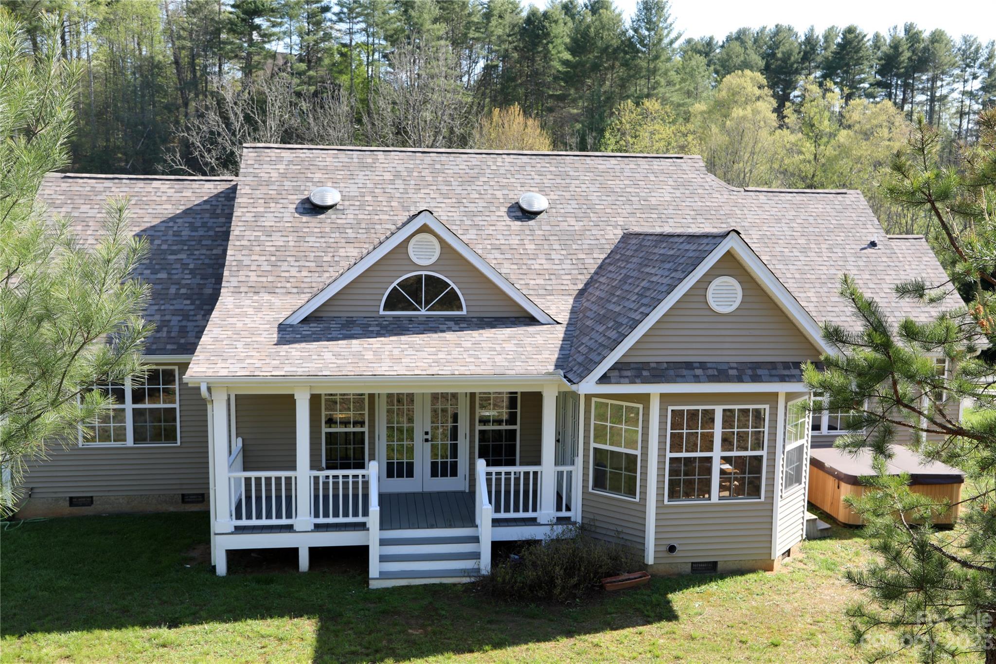 633 Brook Knoll Circle Weaverville NC 28787