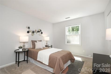 609 Fawnbrook Lane Charlotte NC 28217