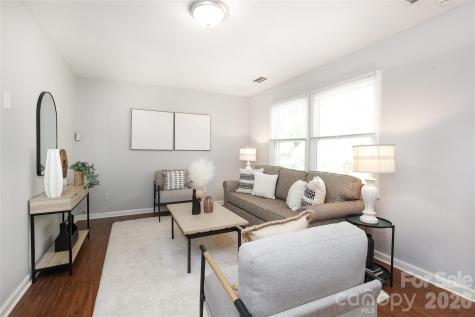 609 Fawnbrook Lane Charlotte NC 28217