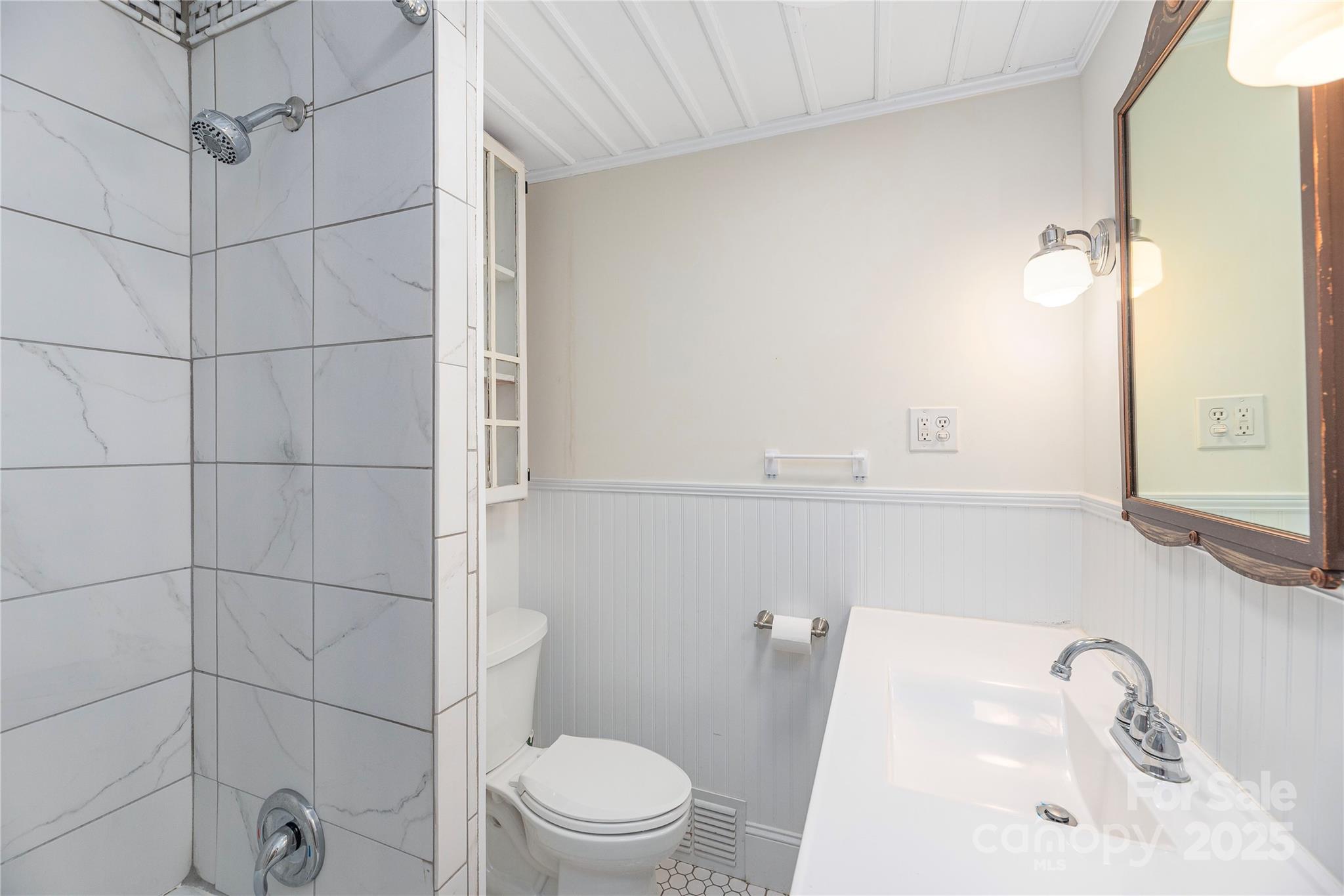 115 Stonewall Avenue Swannanoa NC 28778