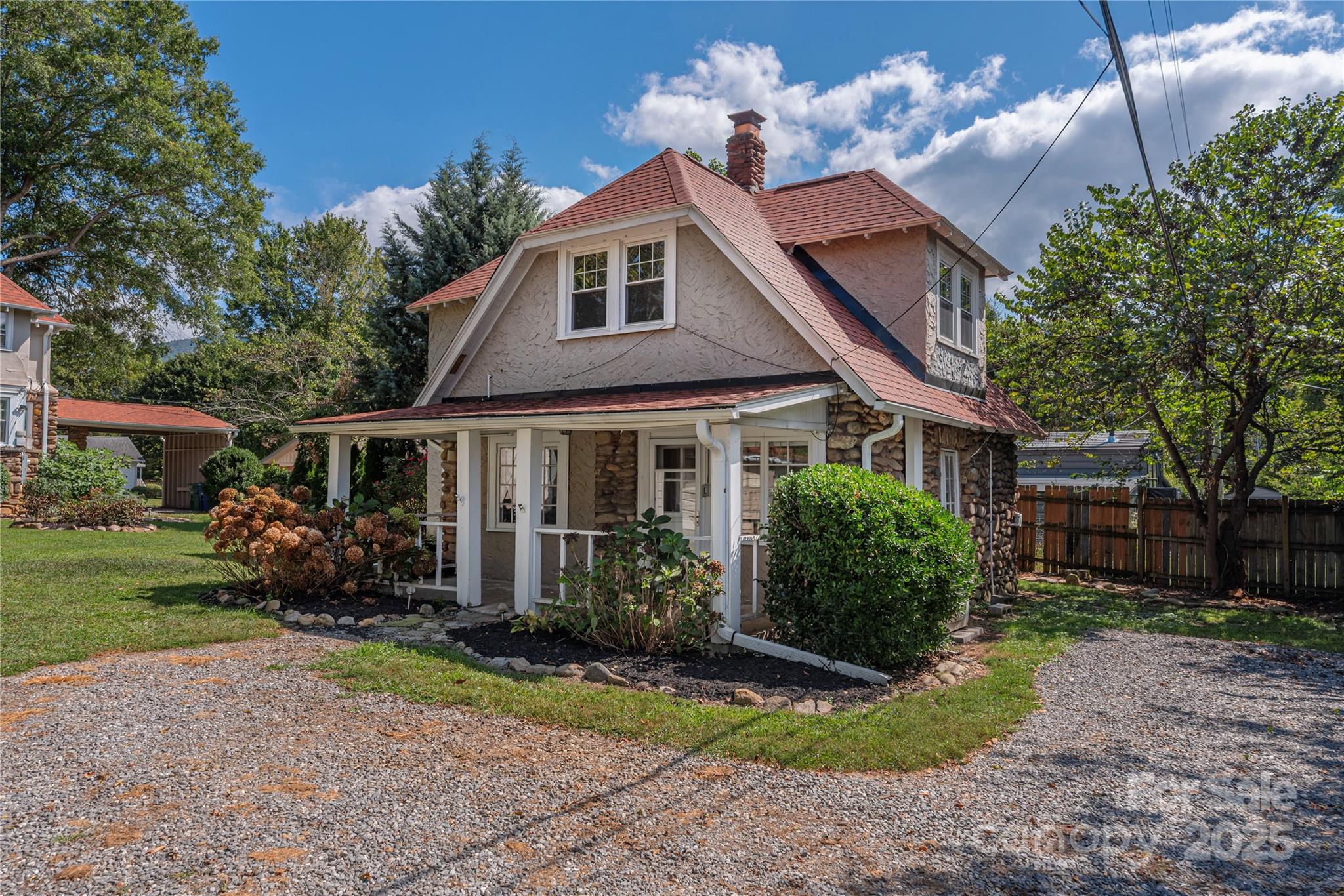 115 Stonewall Avenue Swannanoa NC 28778