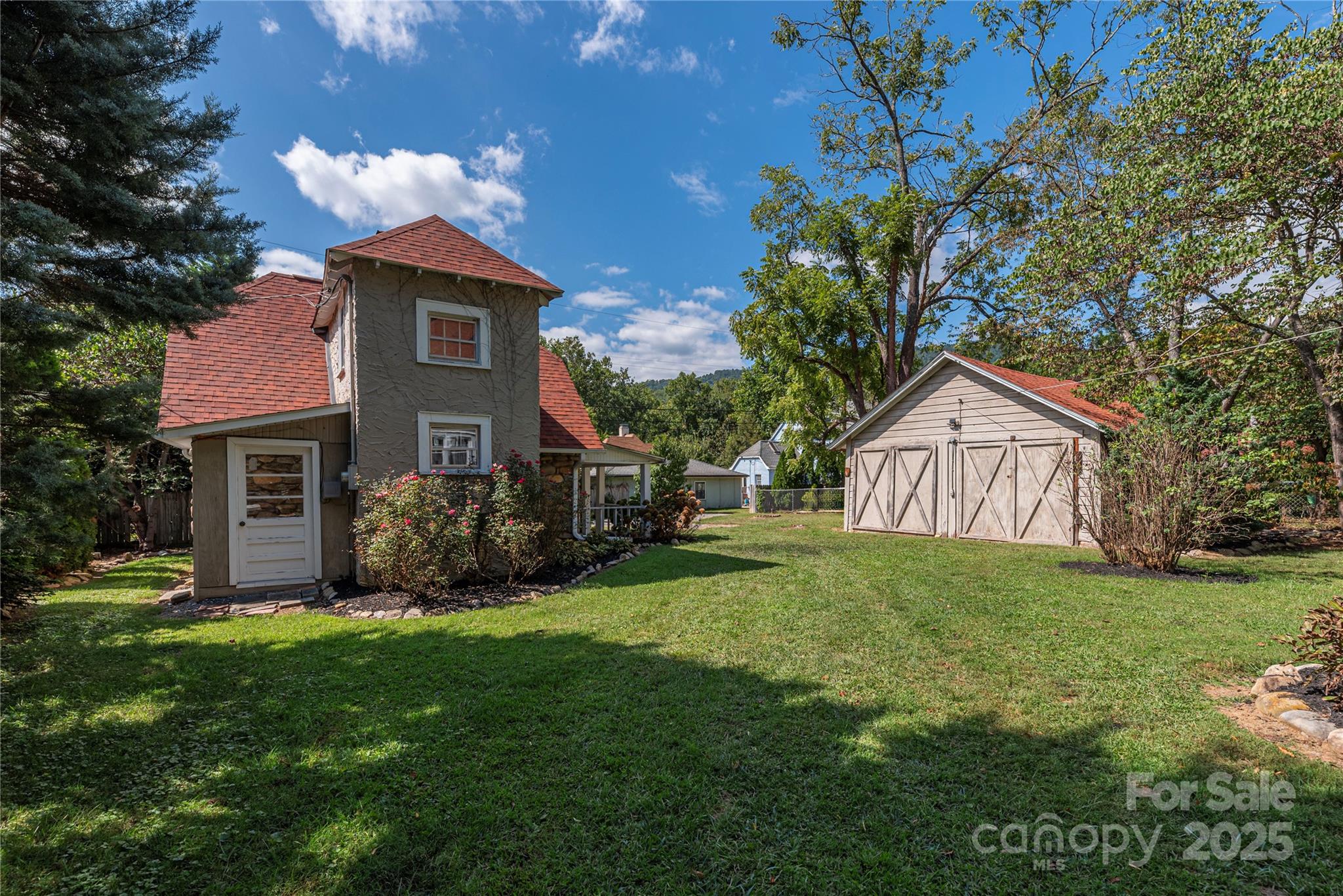 115 Stonewall Avenue Swannanoa NC 28778