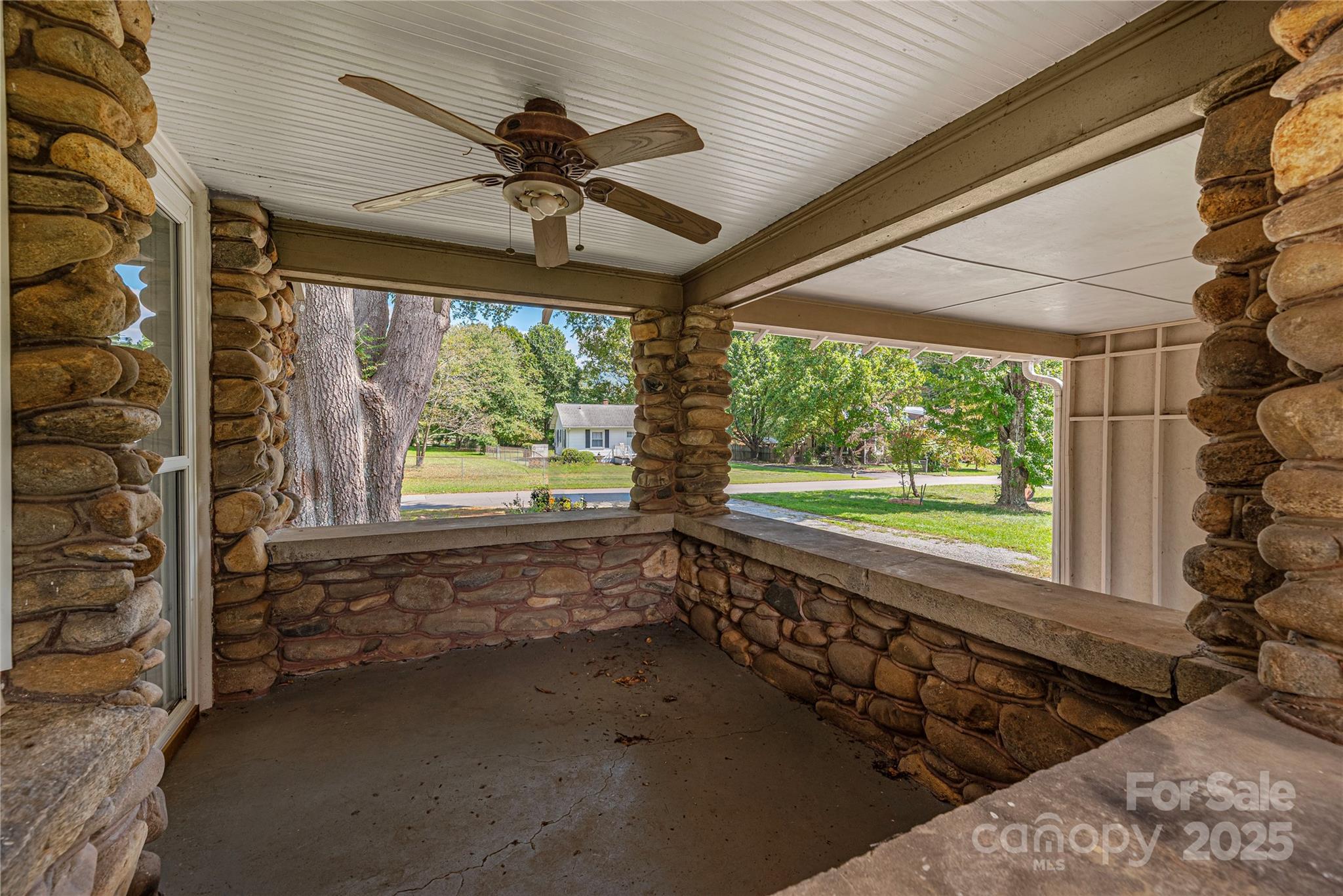 115 Stonewall Avenue Swannanoa NC 28778