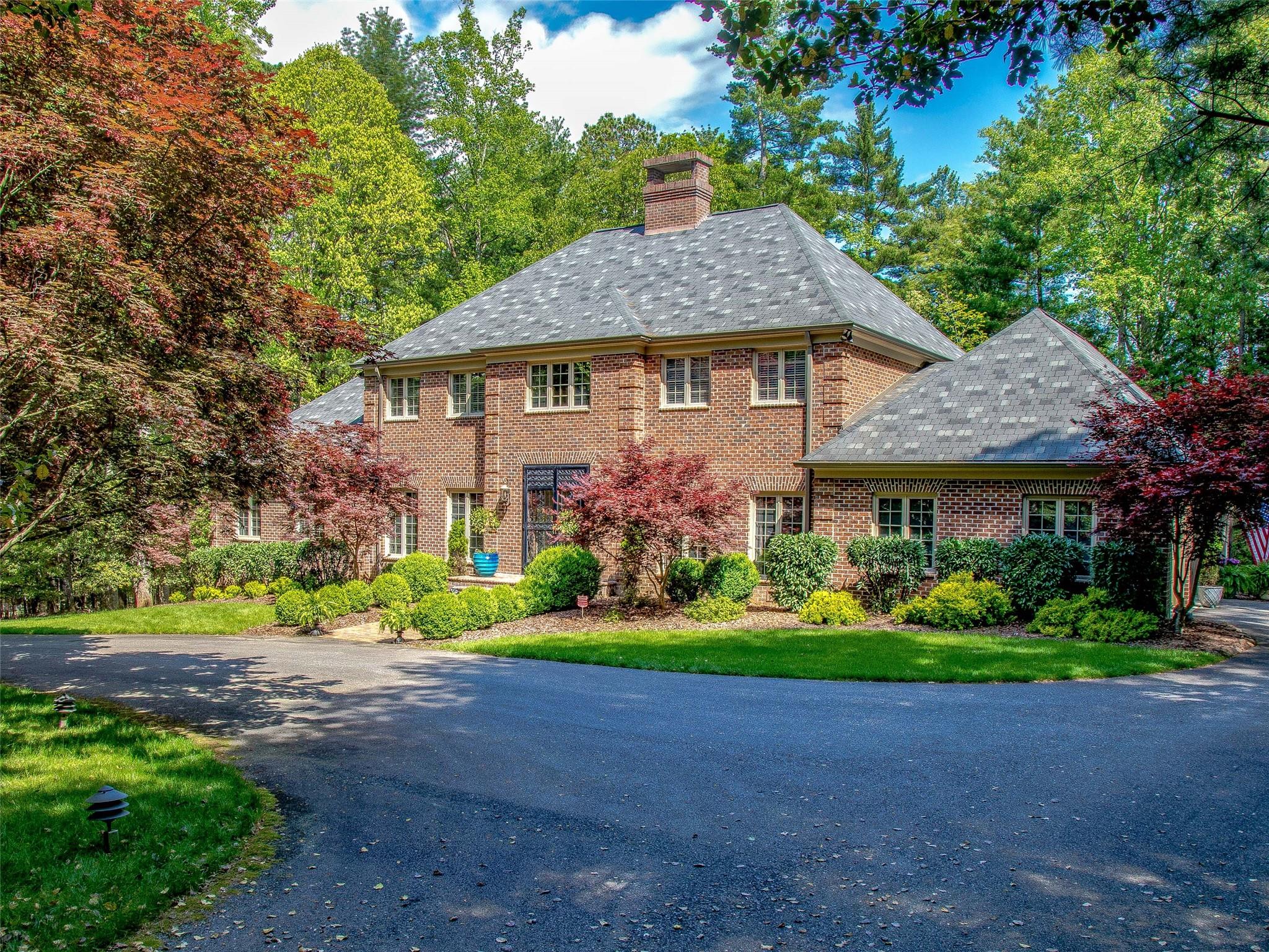 11 Holly Hill Road Asheville NC 28803