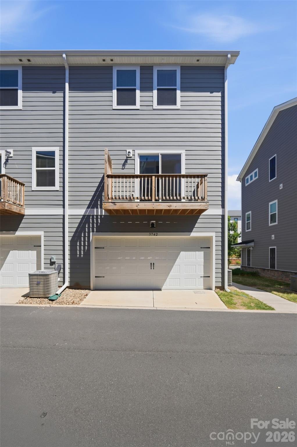 3742 Memorial Parkway Charlotte NC 28217