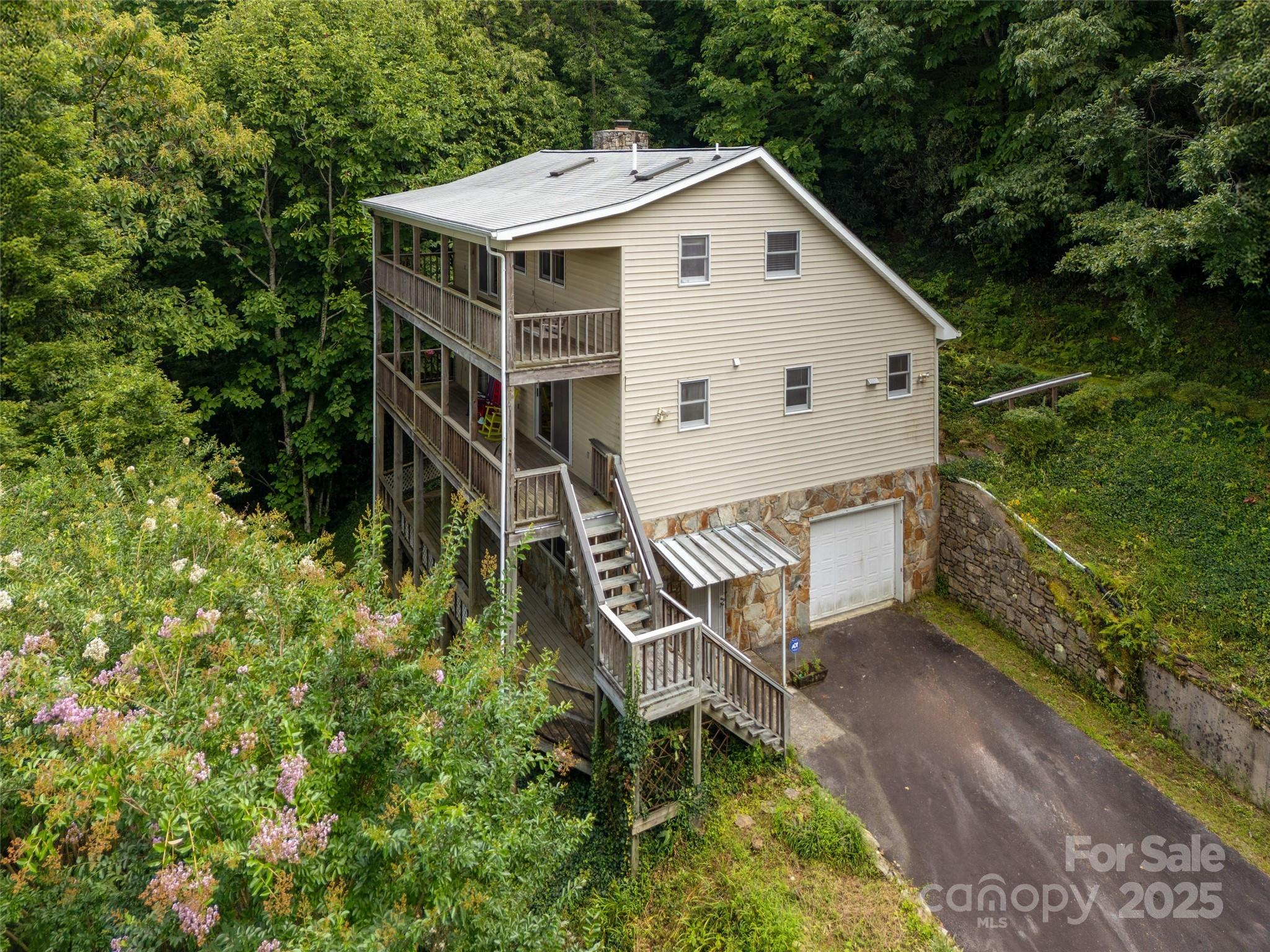 94 Marcellina Drive Fairview NC 28730