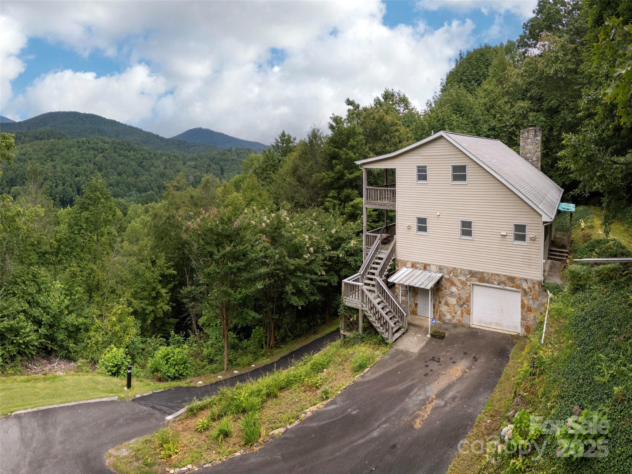 94 Marcellina Drive Fairview NC 28730