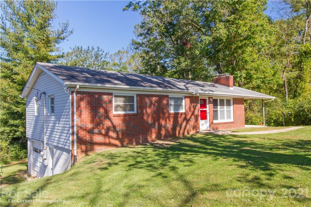 15 Pine Lane Asheville NC 28806