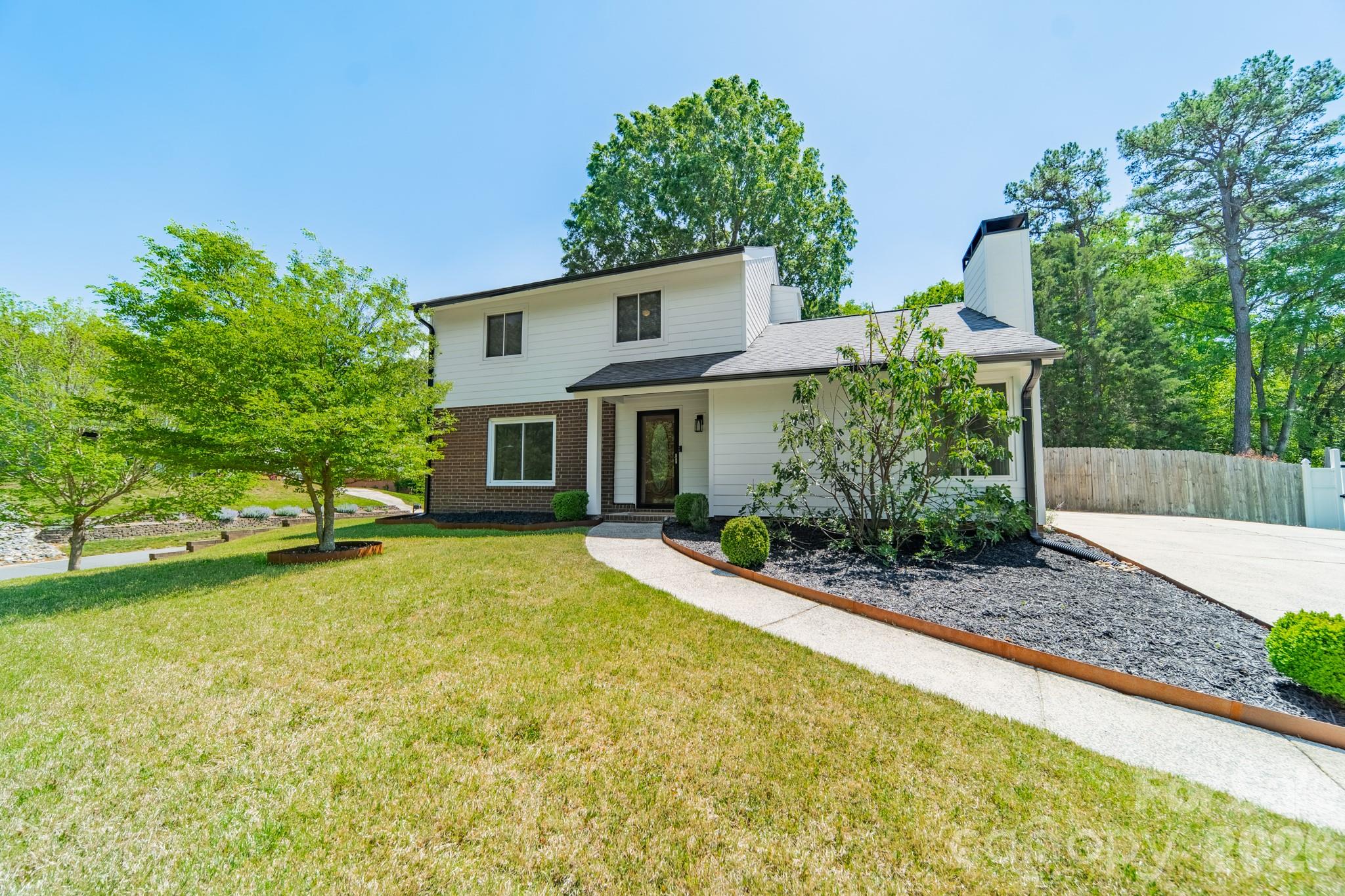 801 Sonata Place Charlotte NC 28211