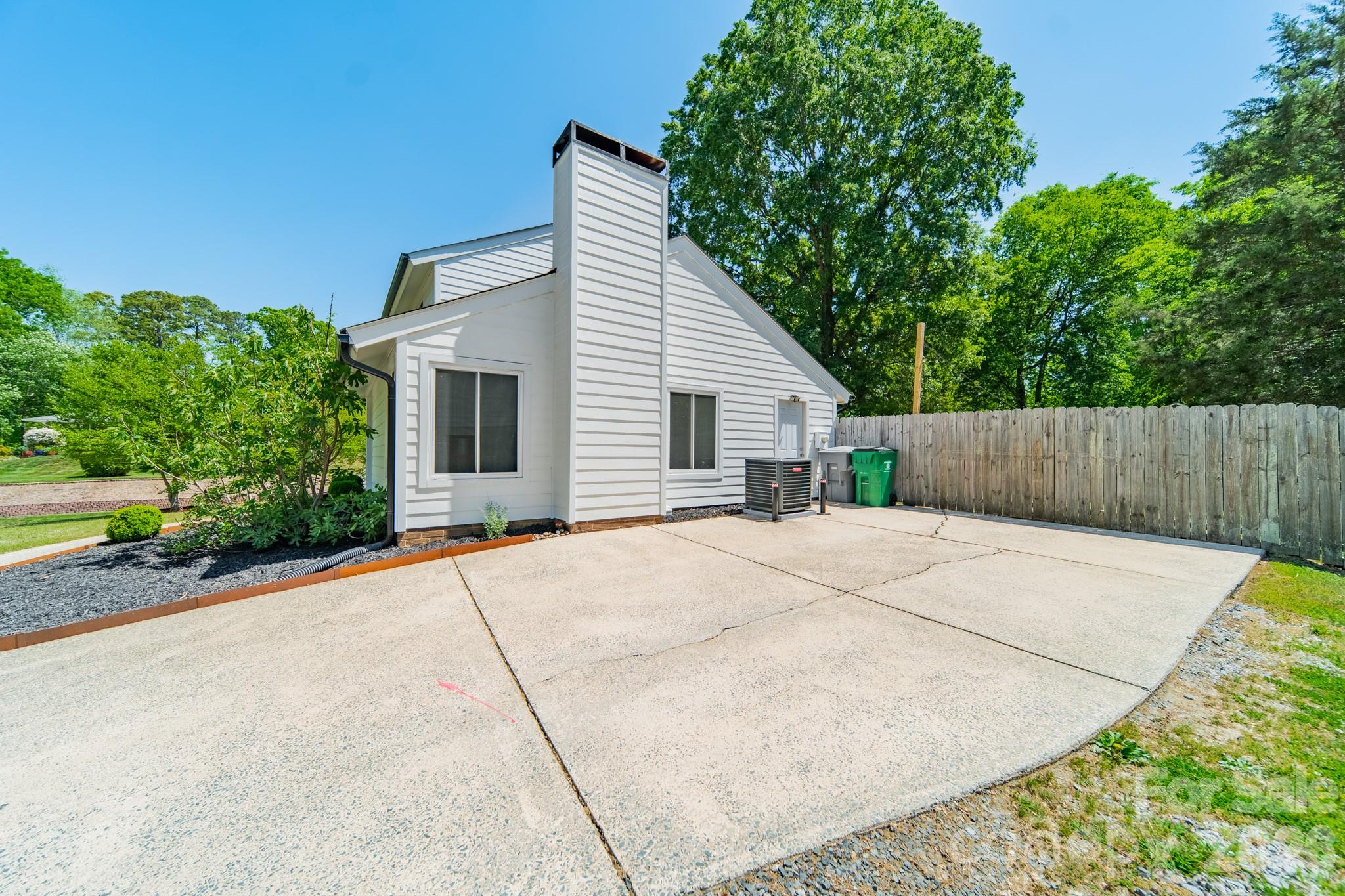 801 Sonata Place Charlotte NC 28211