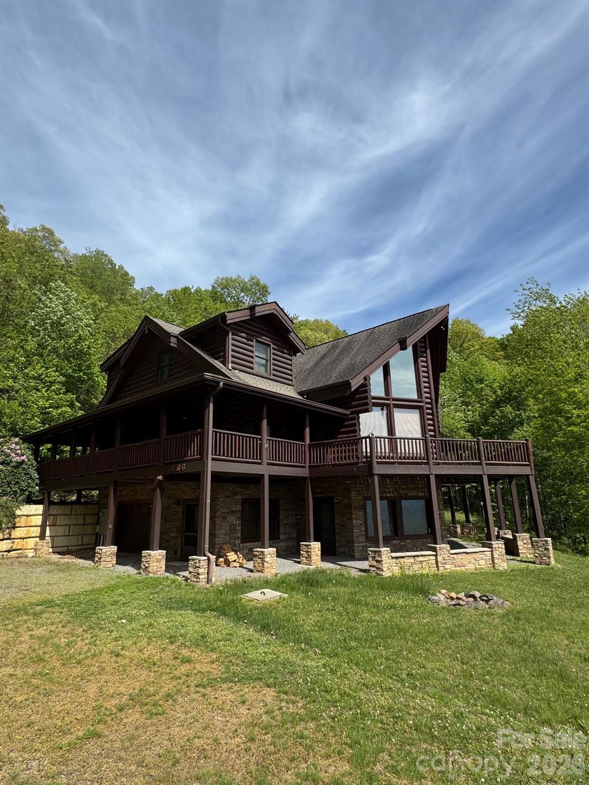 686 Hyacinth Drive Clyde NC 28721