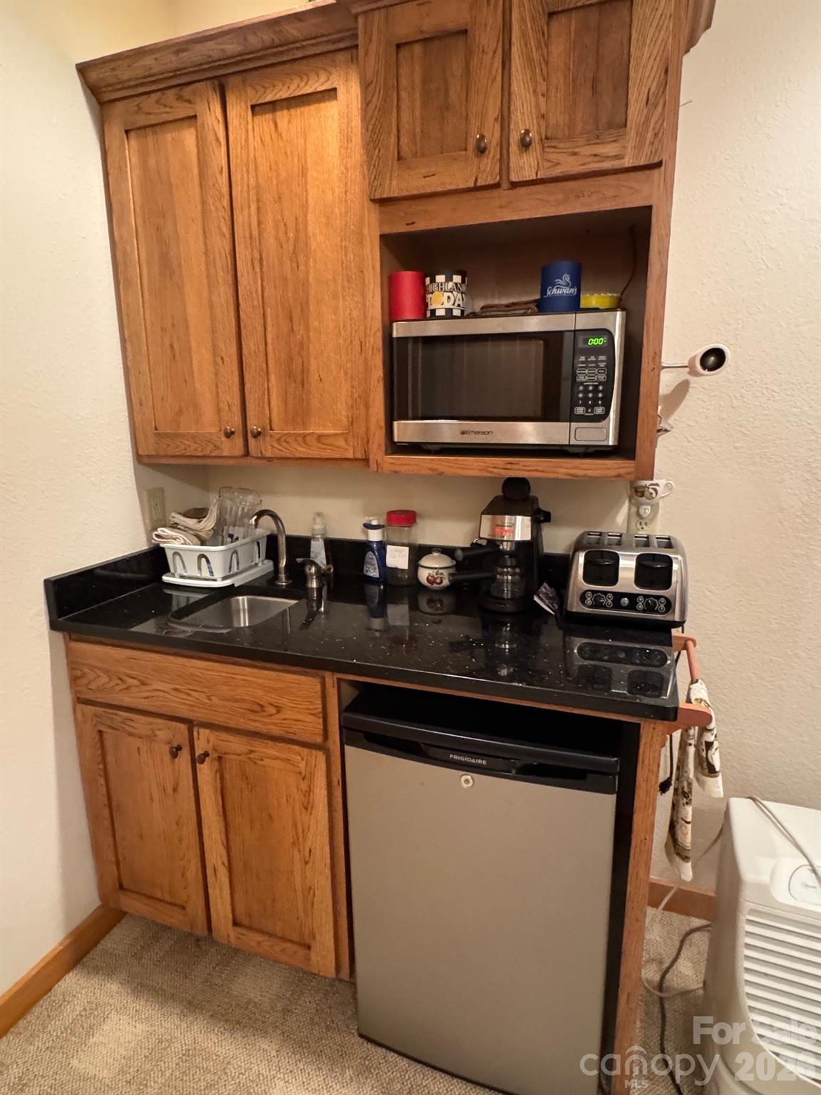 686 Hyacinth Drive Clyde NC 28721