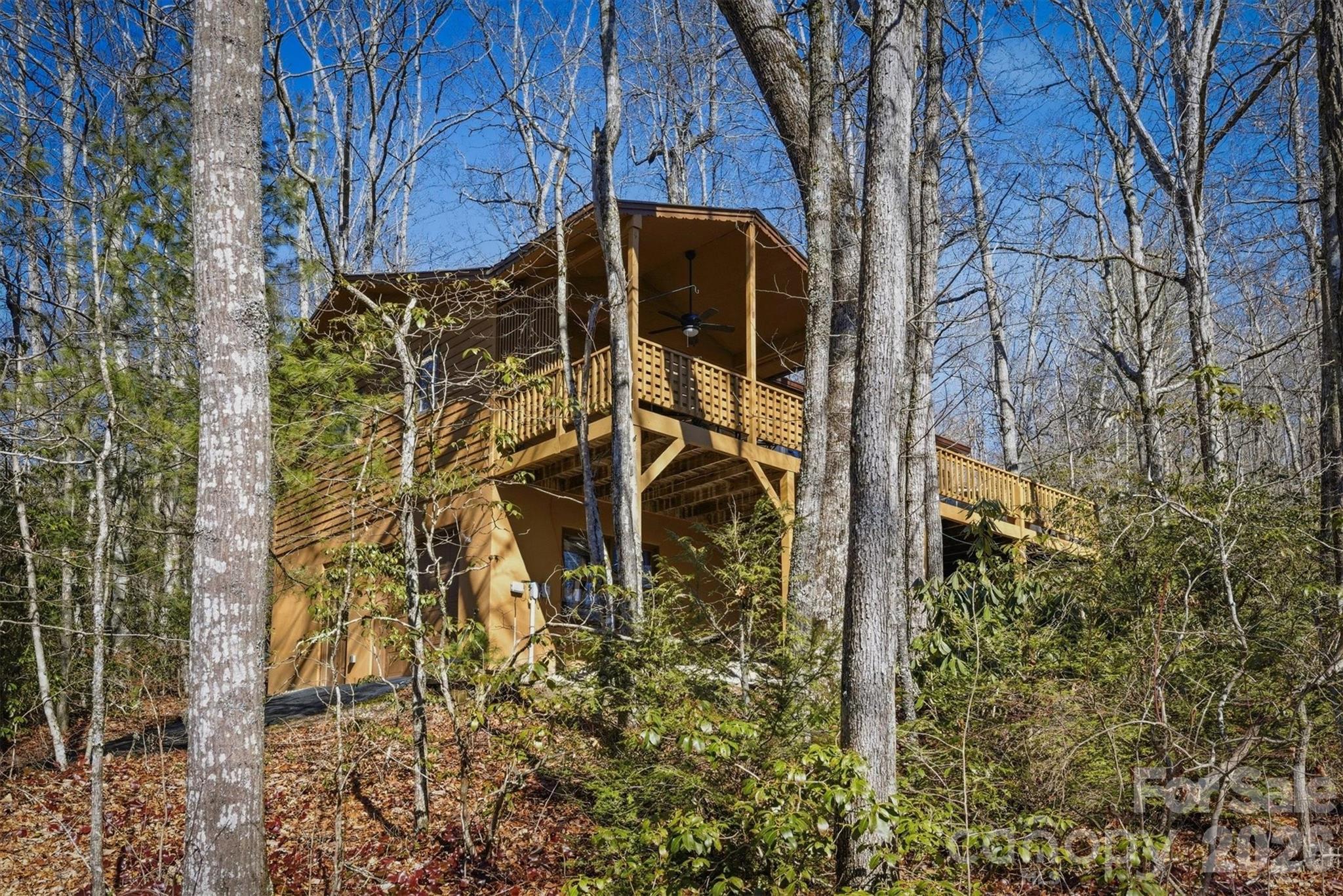 25 Poke Road Newland NC 28657