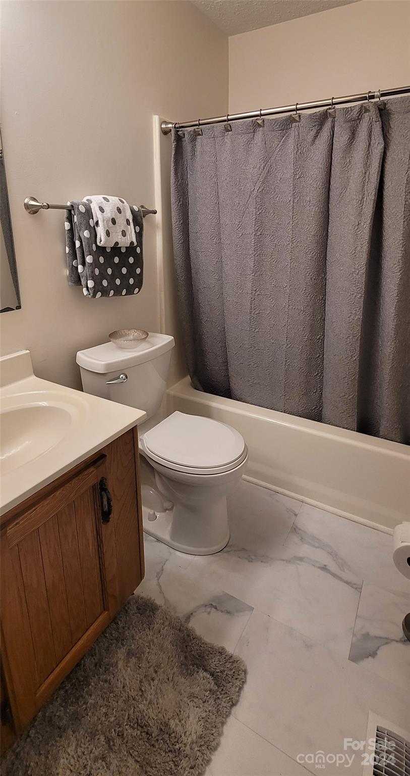 24 Iris Street Asheville NC 28803