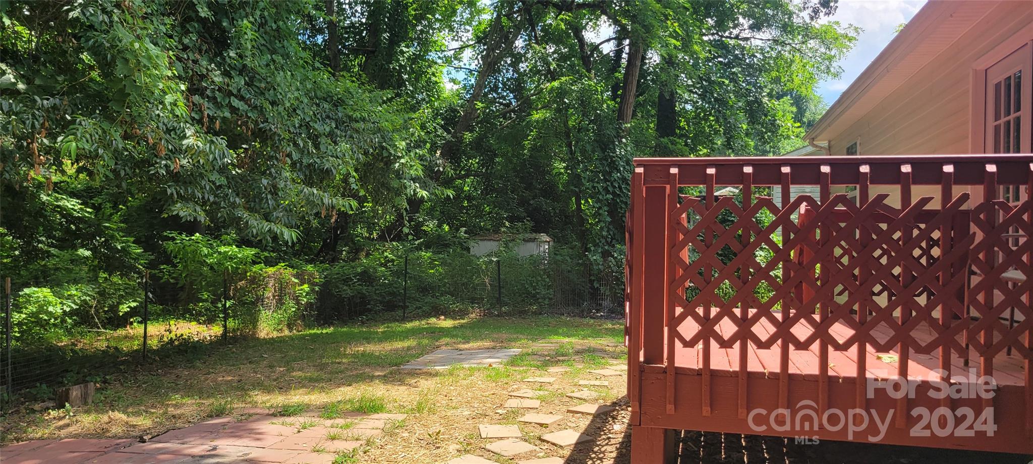24 Iris Street Asheville NC 28803