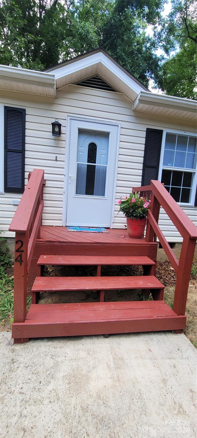 24 Iris Street Asheville NC 28803