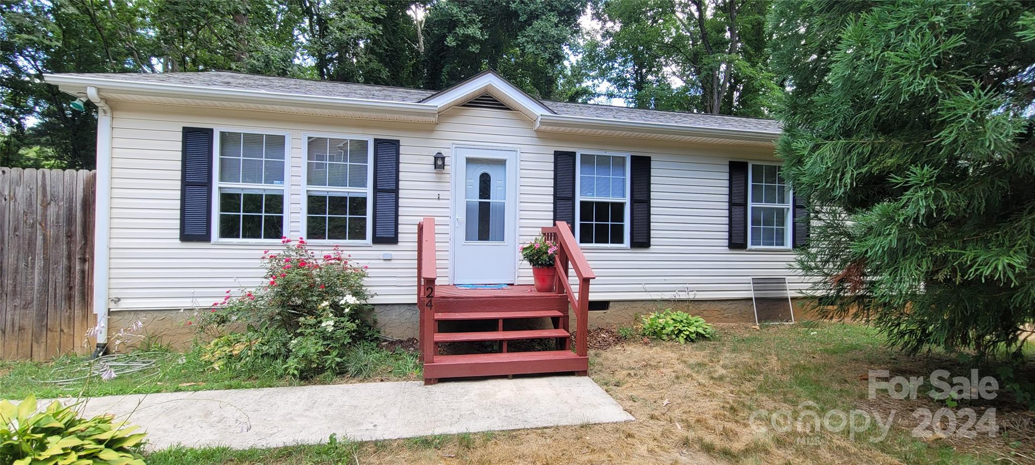 24 Iris Street Asheville NC 28803