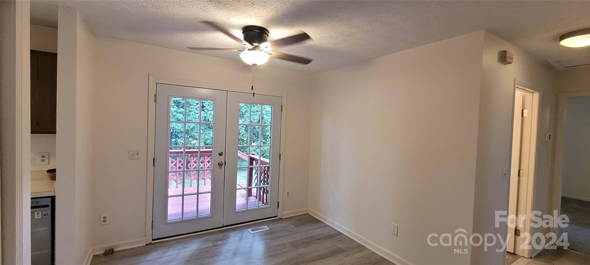 24 Iris Street Asheville NC 28803