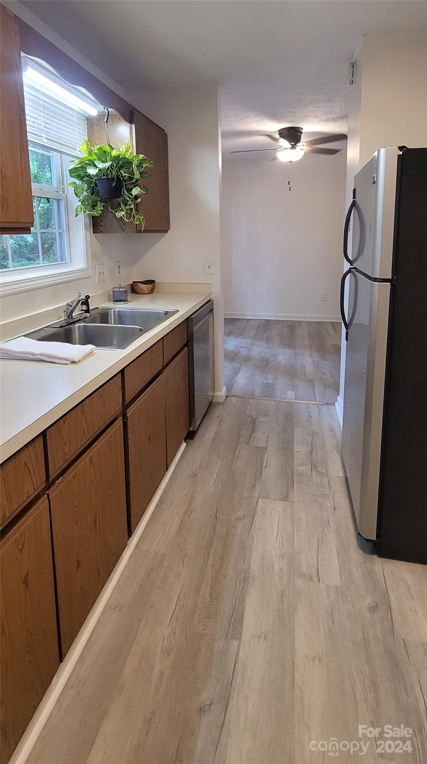 24 Iris Street Asheville NC 28803