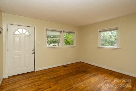 106 Appalachian Way Asheville NC 28806