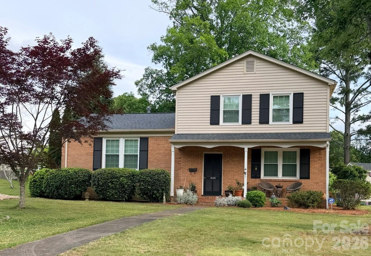 1623 Paddock Circle Charlotte NC 28209