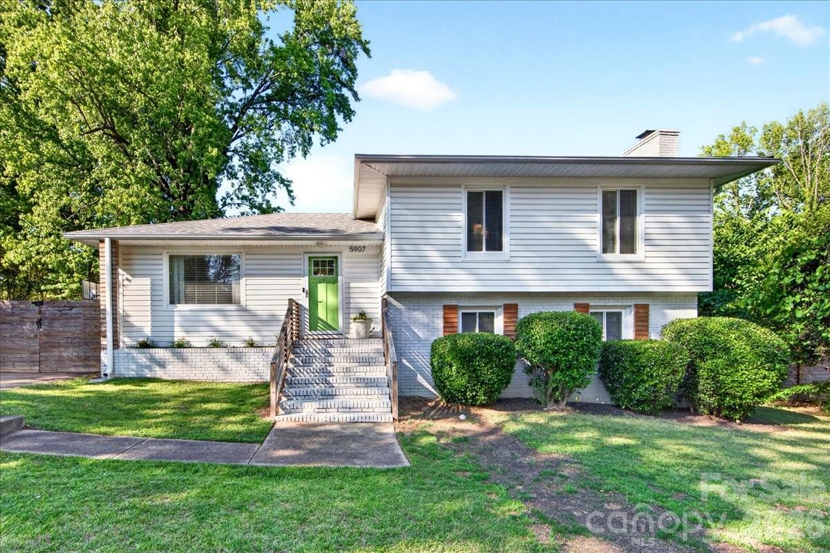 5907 Bluebonnet Road Charlotte NC 28212