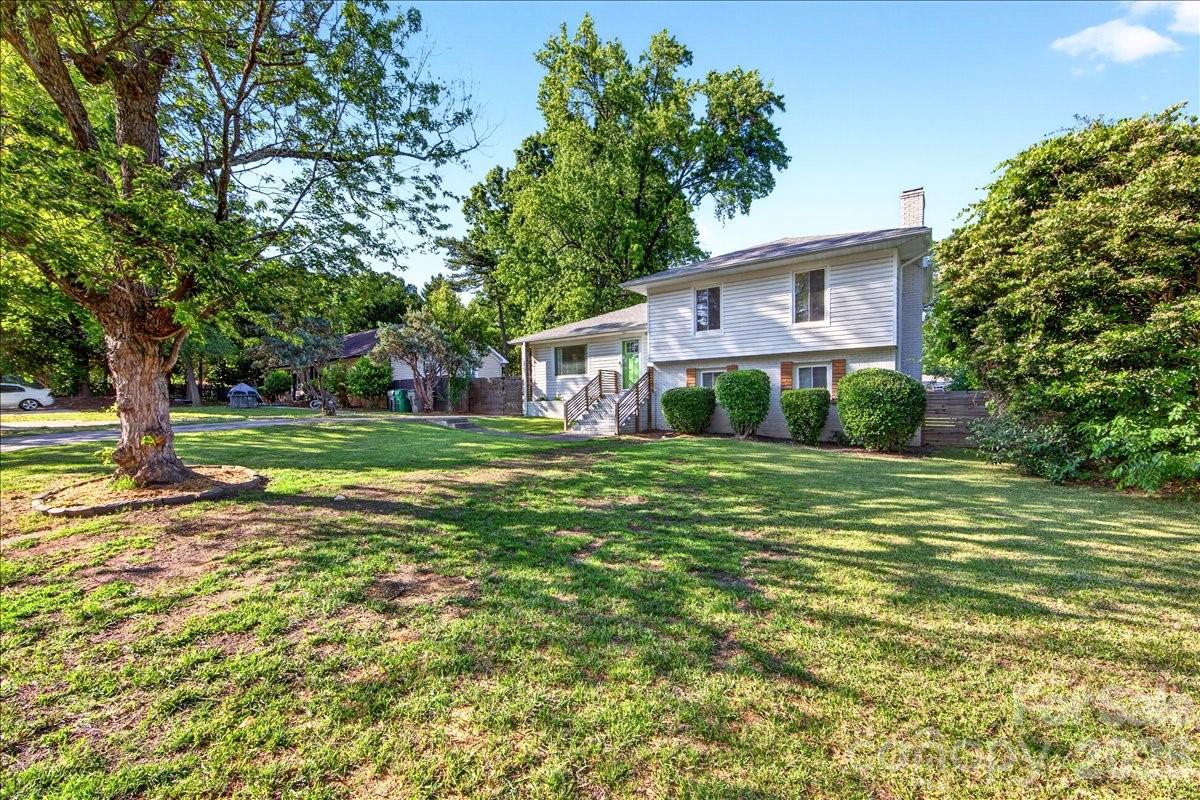 5907 Bluebonnet Road Charlotte NC 28212