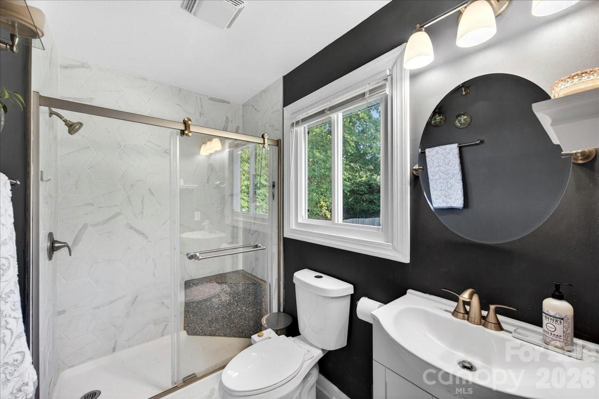 5907 Bluebonnet Road Charlotte NC 28212