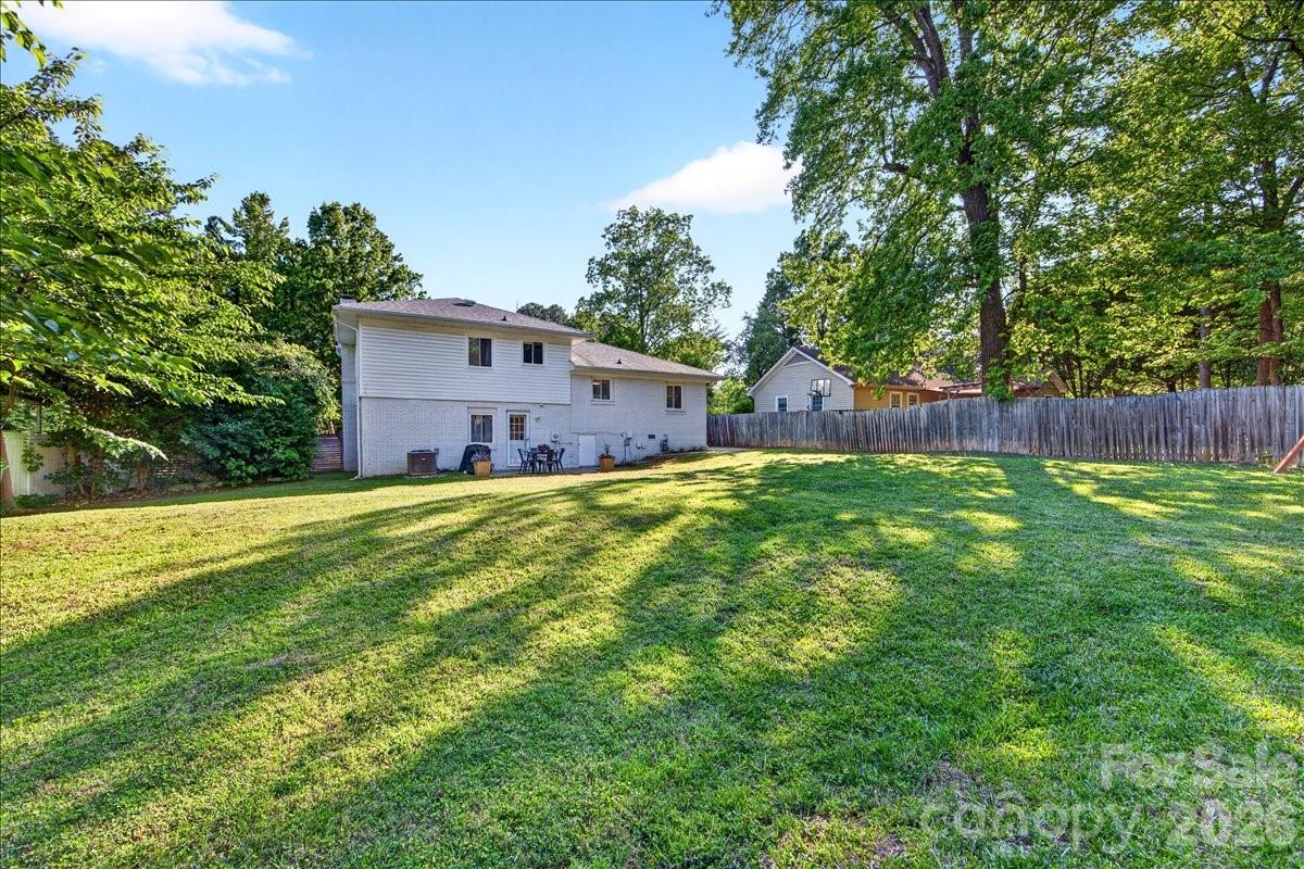 5907 Bluebonnet Road Charlotte NC 28212