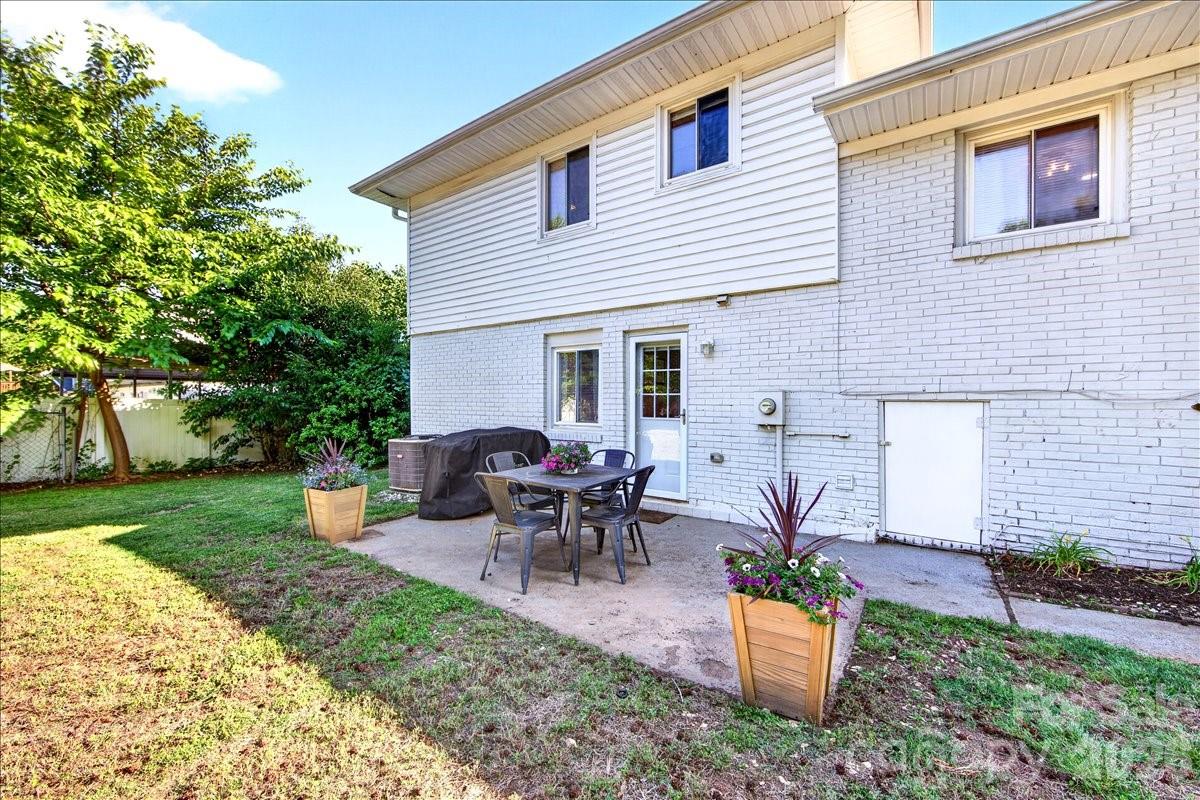 5907 Bluebonnet Road Charlotte NC 28212