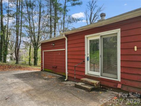 1 Clearbrook Road Asheville NC 28805