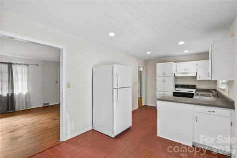 1 Clearbrook Road Asheville NC 28805