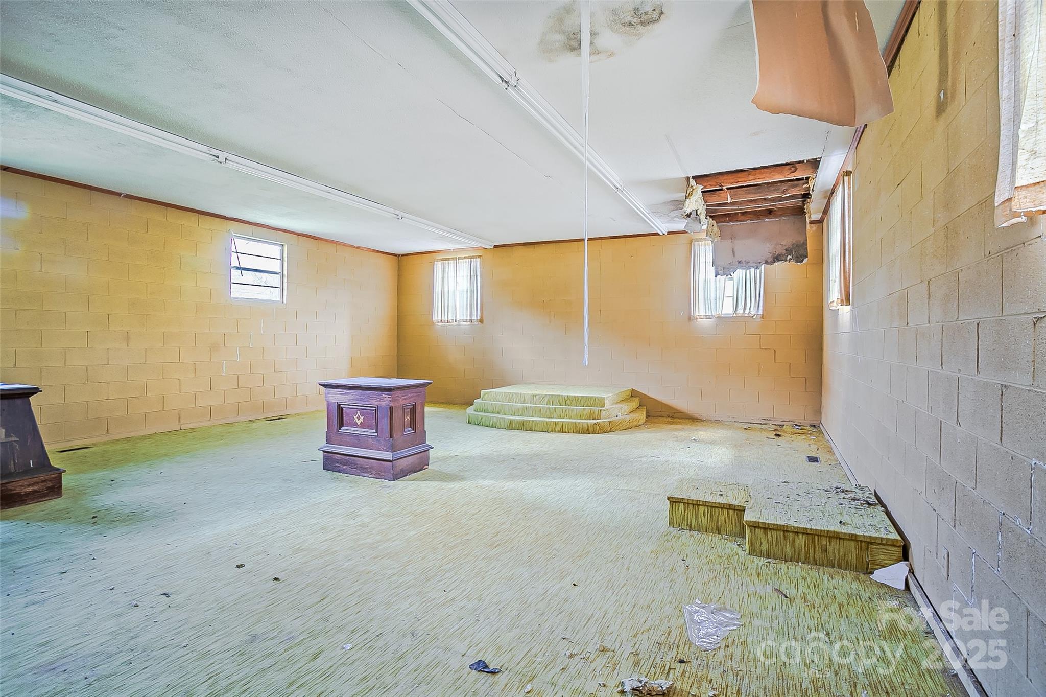 80 Carver Street Brevard NC 28712