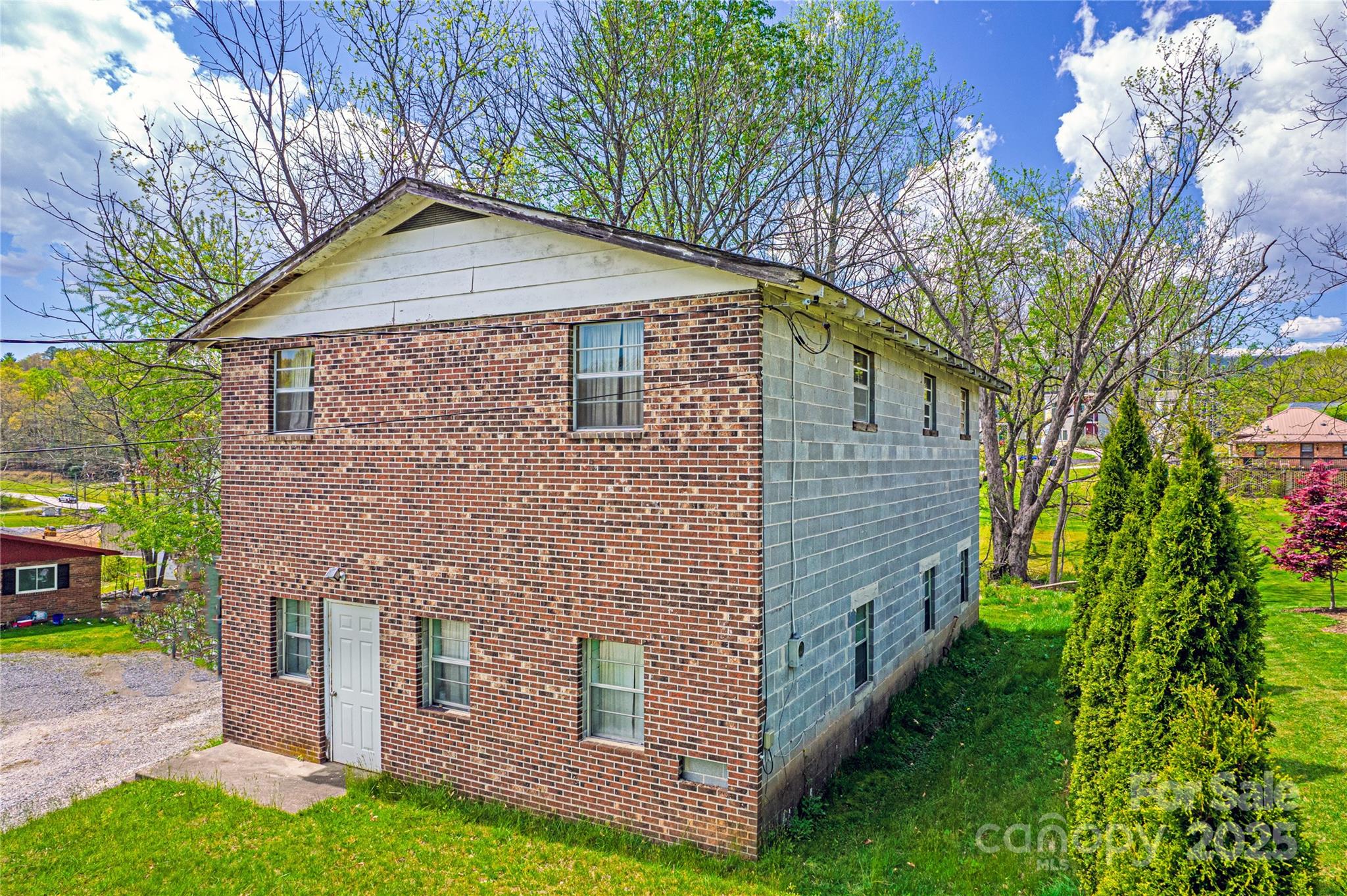 80 Carver Street Brevard NC 28712