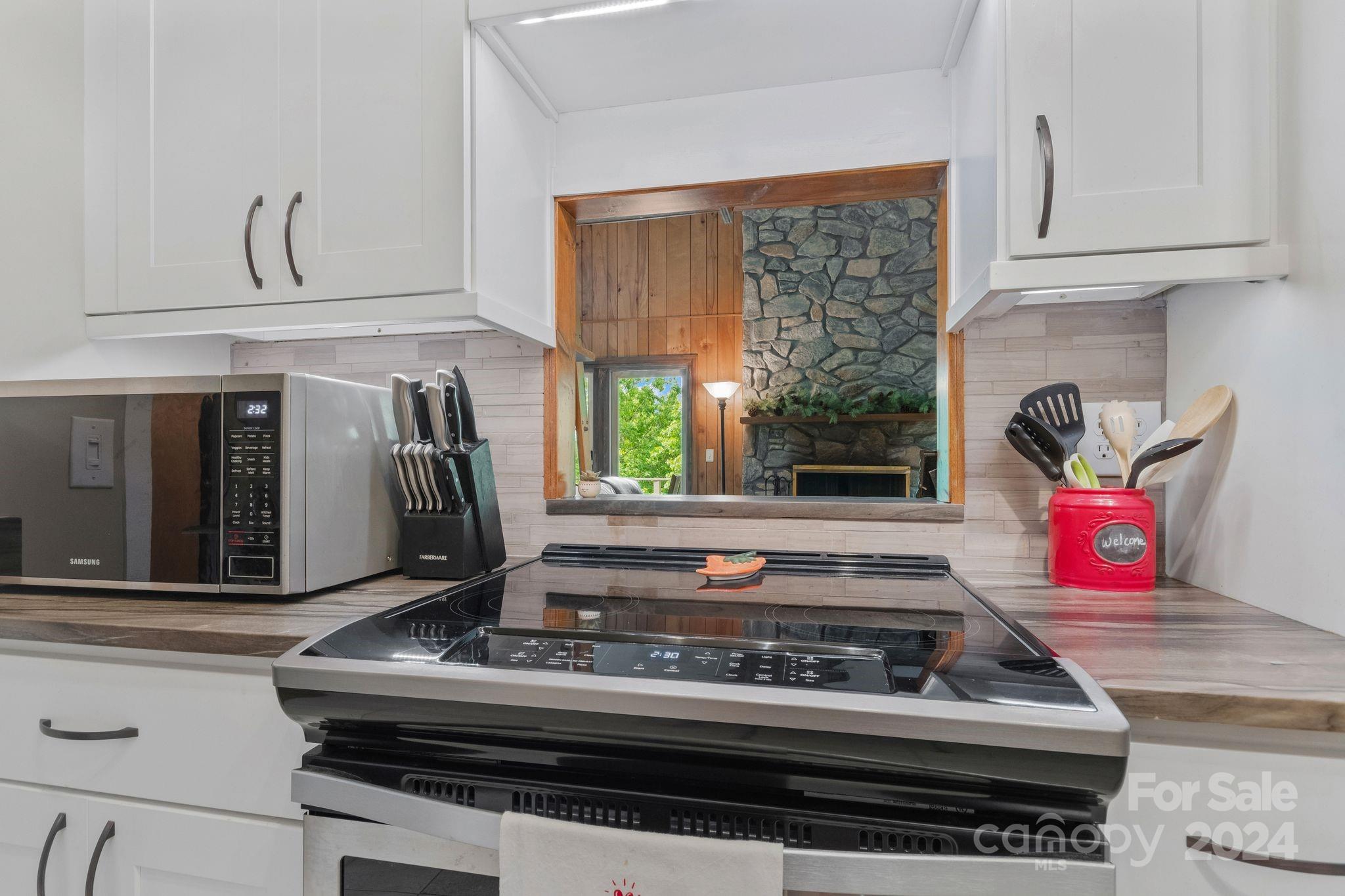 125 Valley Drive Black Mountain NC 28711